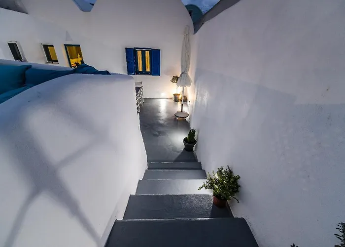 Aether Canava Suite - Private Hot Pool * Fira (Santorini)