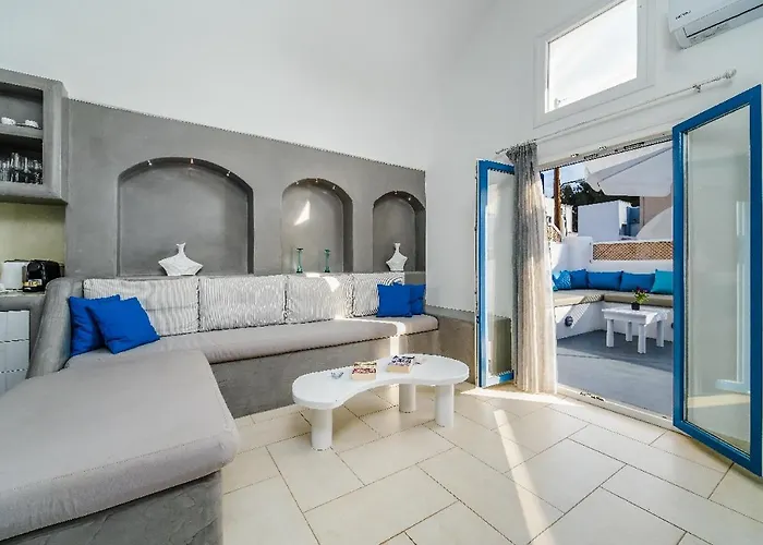 Aether Canava - Heated Pool In The Heart Of Fira *