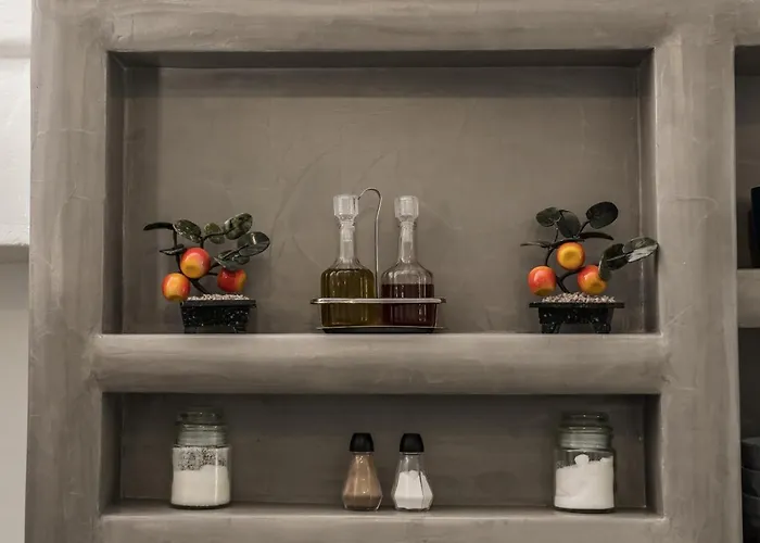 Aether Canava - Heated Pool In The Heart Of Fira Firá